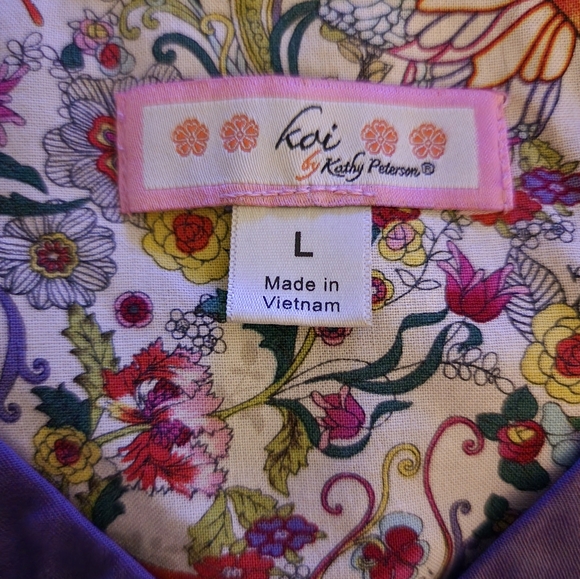 💕Women's Pull-Over Scrub Tee Size L - Picture 3 of 3